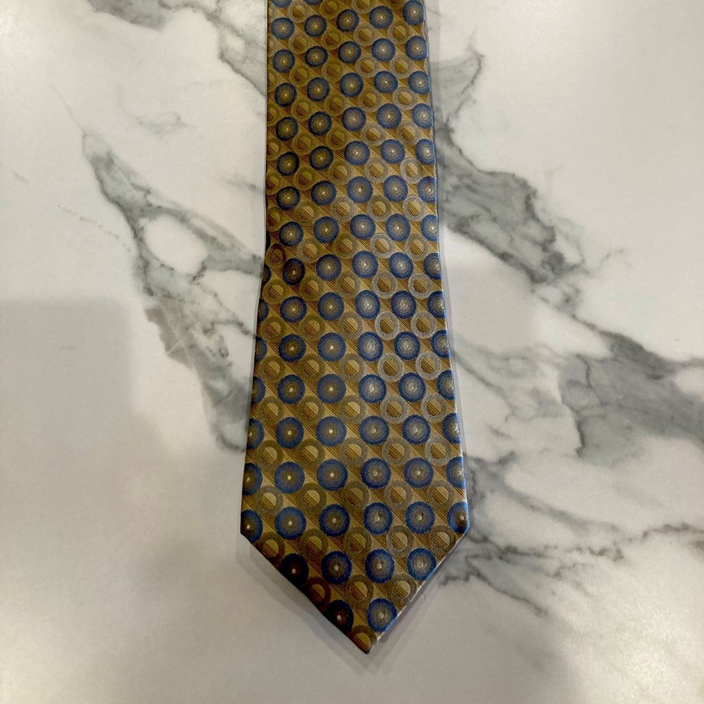 Platinum designer tie gold and blue.